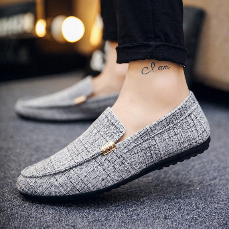 Marine Mocassin