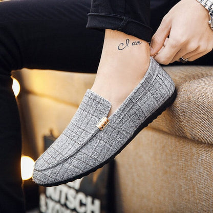 Marine Mocassin